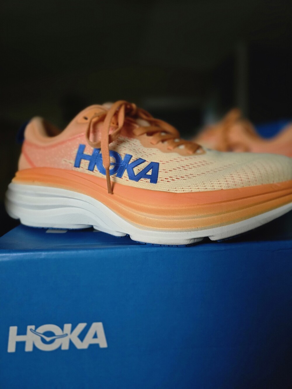 Hoka NIB Bondi 8 Running  Shoe.  Men's Sz 8.5.  Women's Sz 9.5.  See Hoka Chart